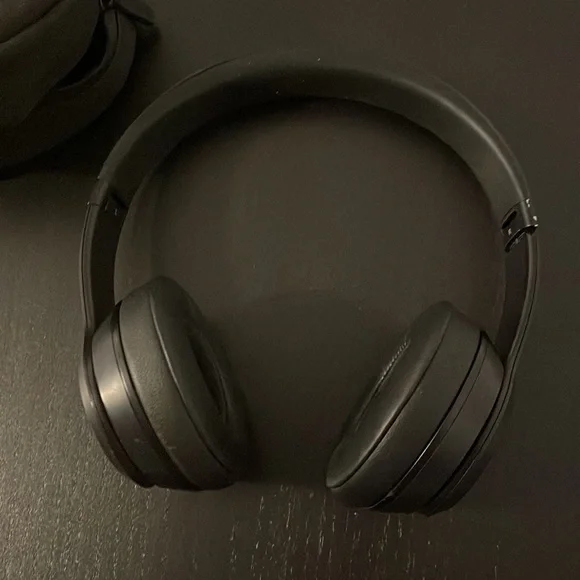 Beats solo 3